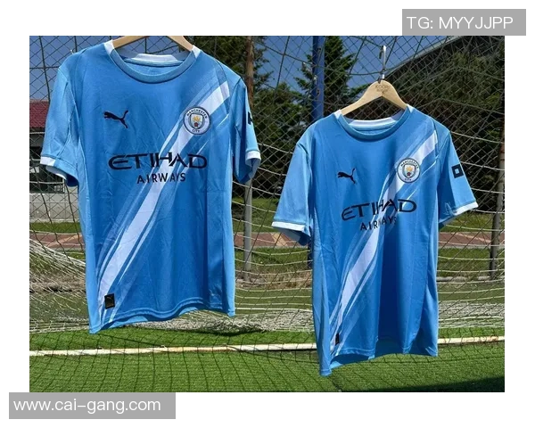 足球明星穿球衣的时尚搭配与风格解析图集