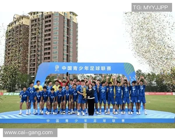 足球明星齐声助威为中国足球梦想加油助力