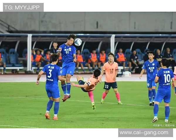 江原队与尚州尚武的激烈对决展现足球魅力与团队精神的巅峰较量 江原队与尚州尚武的激烈对决展现足球魅力与团队精神的巅峰较量